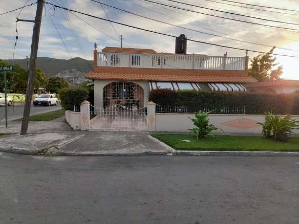 First image of 1 Yale Way, Bridgeport, Sr. in Bridgeport, St. Catherine, Jamaica - property is For Sale