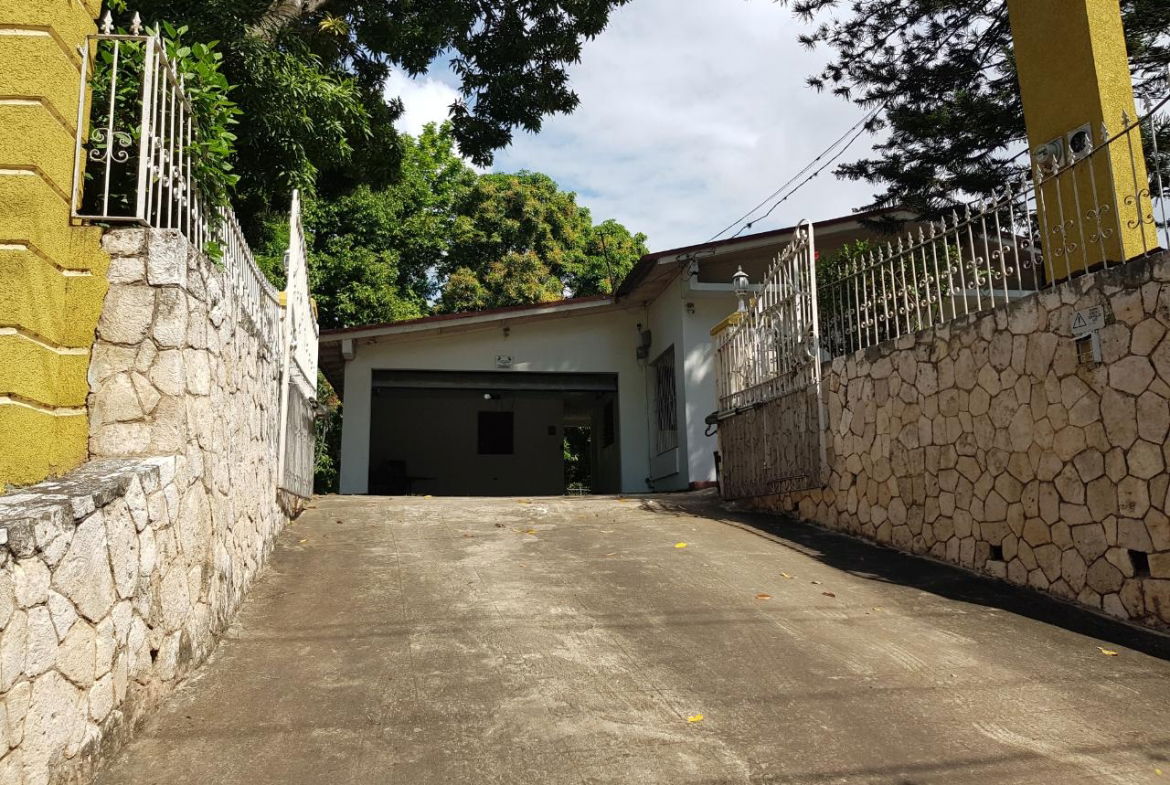 Sixth image of Long Lane in CONSTANT SPRING, St. Andrew, Jamaica - property is For Sale