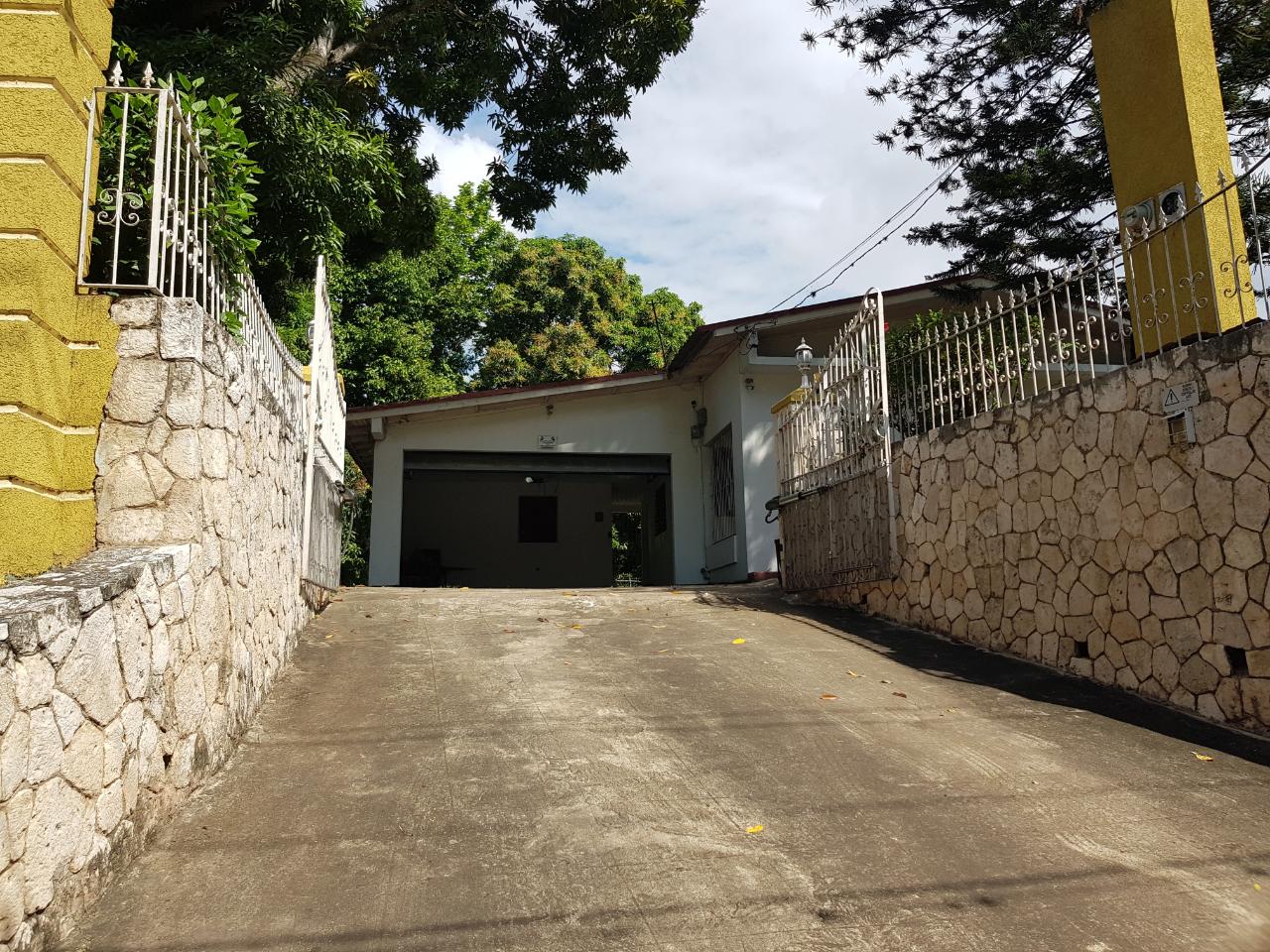 Sixth image of Long Lane in CONSTANT SPRING, St. Andrew, Jamaica - property is For Sale