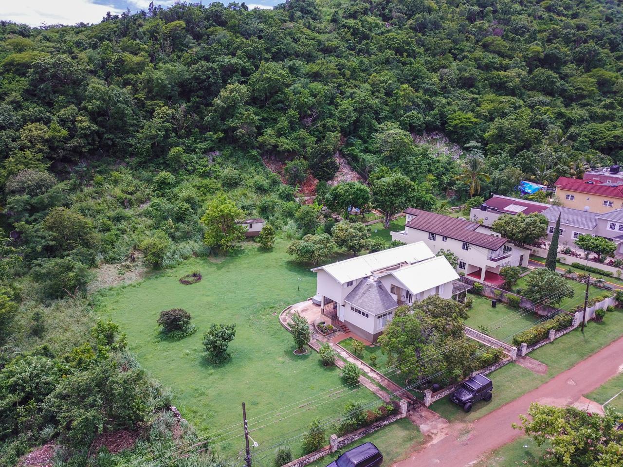 Beautiful-Family-Home-for-Sale-in-St.-Andrew-Jamaica Eleventh image of 15a Belvedere Crescent in Red Hills, St. Andrew, Jamaica - property is For Sale