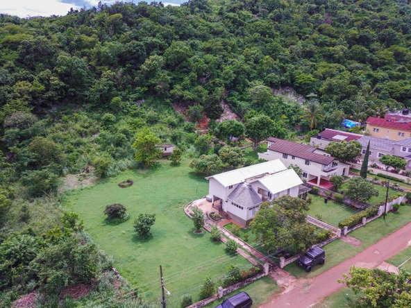 Eleventh image of 15a Belvedere Crescent in Red Hills, St. Andrew, Jamaica - property is For Sale
