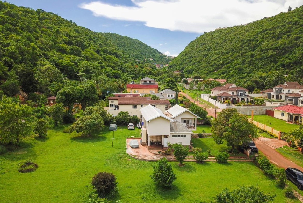 Twelfth image of 15a Belvedere Crescent in Red Hills, St. Andrew, Jamaica - property is For Sale