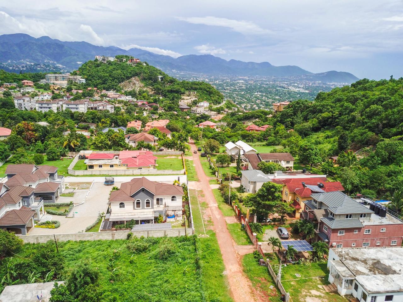 Beautiful-Family-Home-for-Sale-in-St.-Andrew-Jamaica Seventh image of 15a Belvedere Crescent in Red Hills, St. Andrew, Jamaica - property is For Sale