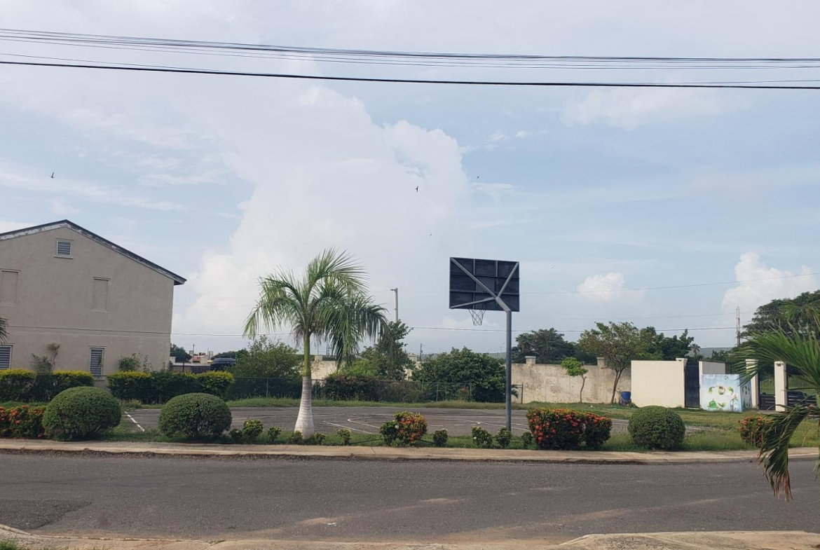 Seventh image of 15- The Bermonde in Greater Portmore, St. Catherine, Jamaica - property is For Sale