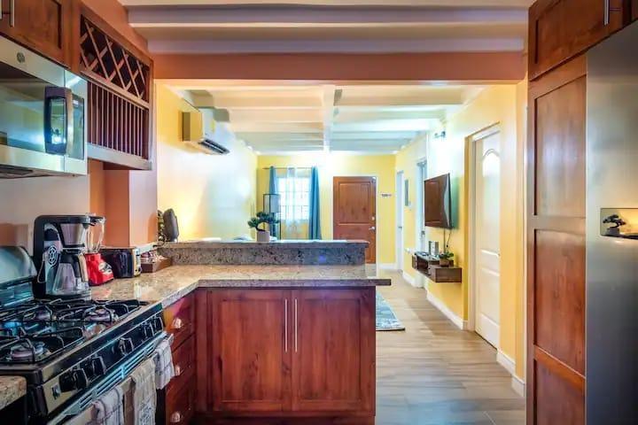 Twelfth image of 845 East Ascot 93ne 23rd Stre in Greater Portmore, St. Catherine, Jamaica - property is For Rent
