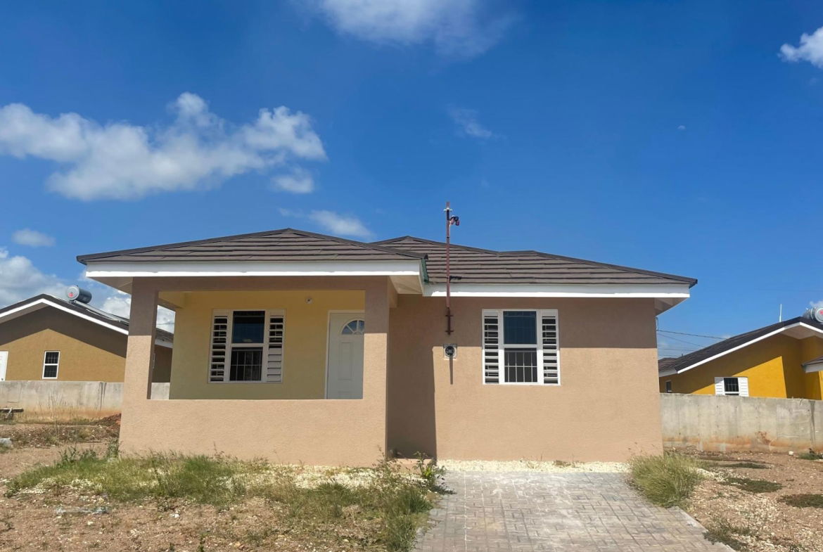 First image of 424 Colbeck Manor, Phase 3, o in Old Harbour, St. Catherine, Jamaica - property is For Sale