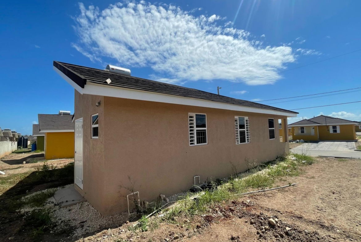 Twenty-Second image of 424 Colbeck Manor, Phase 3, o in Old Harbour, St. Catherine, Jamaica - property is For Sale