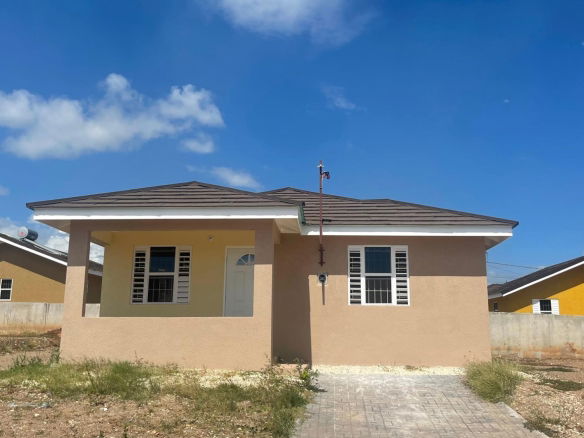 First image of 424 Colbeck Manor, Phase 3, o in Old Harbour, St. Catherine, Jamaica - property is For Sale