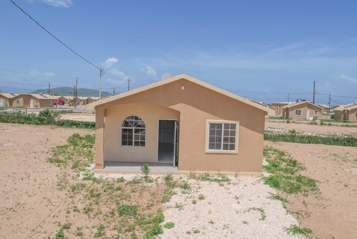 Tenth image of 704-30 Hazel Place in Phoenix Park, St. Catherine, Jamaica - property is For Rent