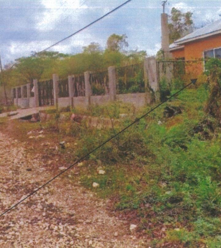Chandlers-Pen-Home-for-Sale-3-Bedroom-House-in-Clarendon Fifth image of 211 Bottom Road in May Pen, Clarendon, Jamaica - property is For Sale