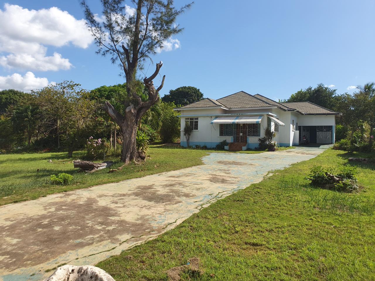 Ninth image of Watson Hill, Lititz Manch in LITITZ, Manchester, Jamaica - property is For Sale