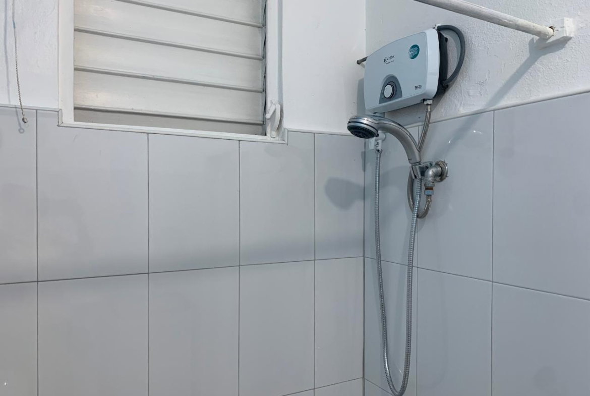 Seventh image of 25 Daisy Avenue in Kingston 6, St. Andrew, Jamaica - property is For Rent