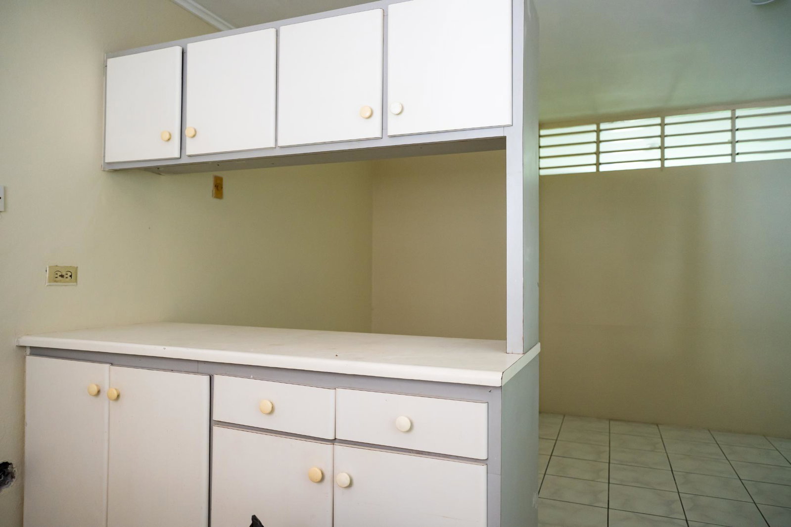 Ninth image of 10-2-8 Norwood Avenue in Kingston 5, St. Andrew, Jamaica - property is For Rent