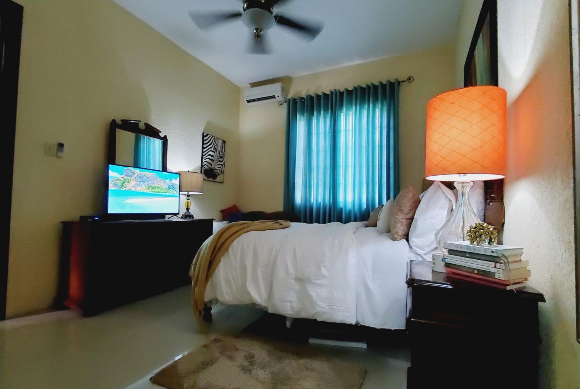 Sixteenth image of 8 Washington Drive in Kingston 10, St. Andrew, Jamaica - property is For Sale