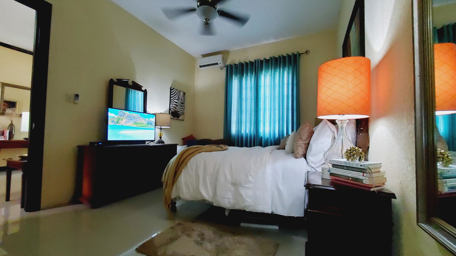 Sixteenth image of 8 Washington Drive in Kingston 10, St. Andrew, Jamaica - property is For Sale