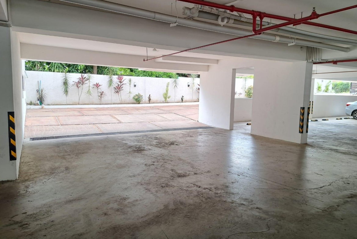 Seventeenth image of 18 Charlemont Avenue in Kingston 6, St. Andrew, Jamaica - property is For Sale