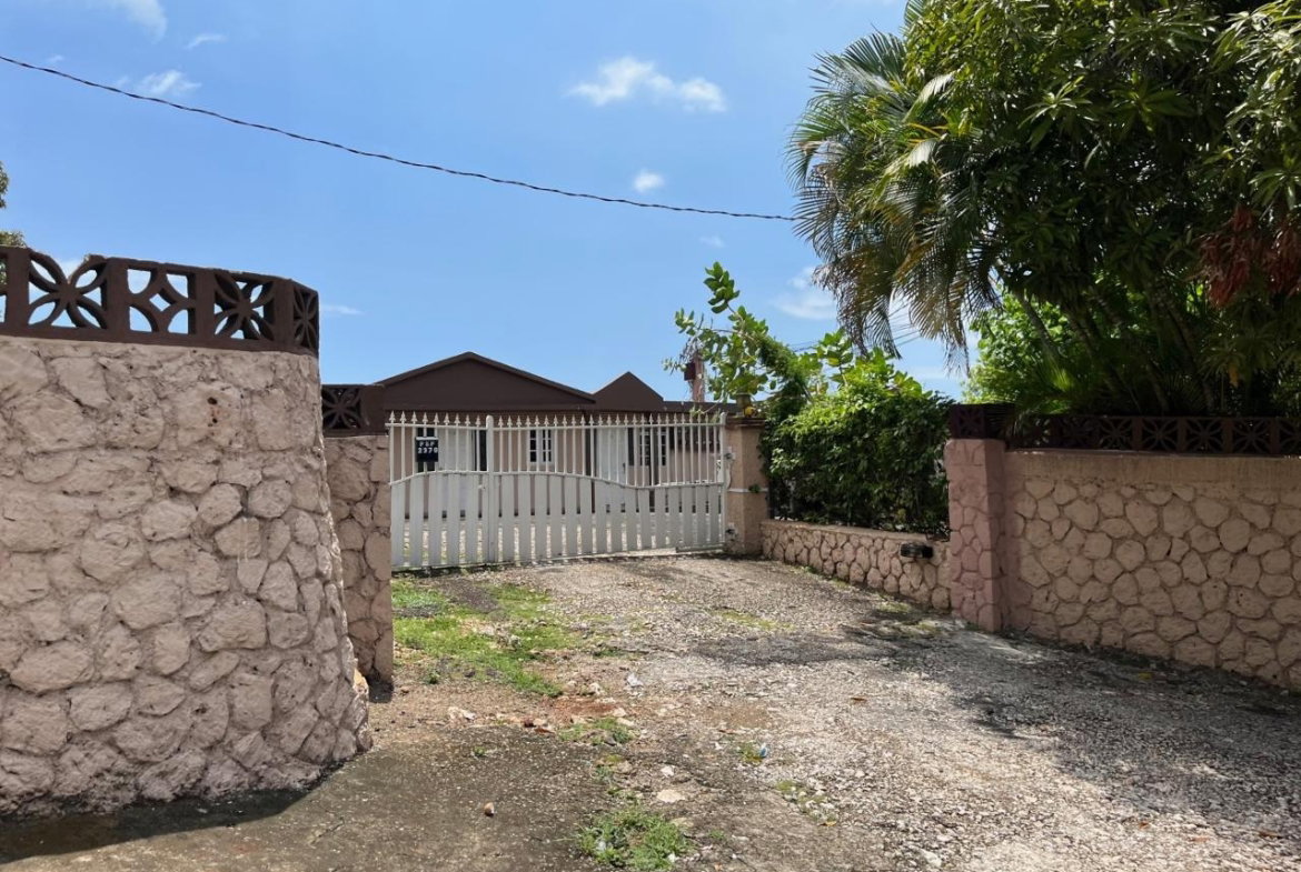 Third image of 3-1 Stanmore Heights, Red Hil in Red Hills, St. Andrew, Jamaica - property is For Sale