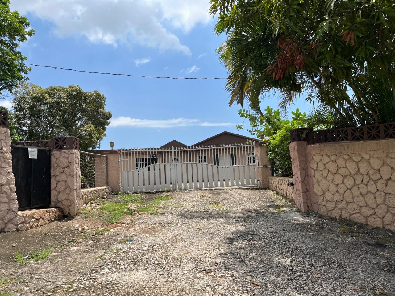 Fifth image of 8-1 Stanmore Heights, Red Hil in Red Hills, St. Andrew, Jamaica - property is For Sale