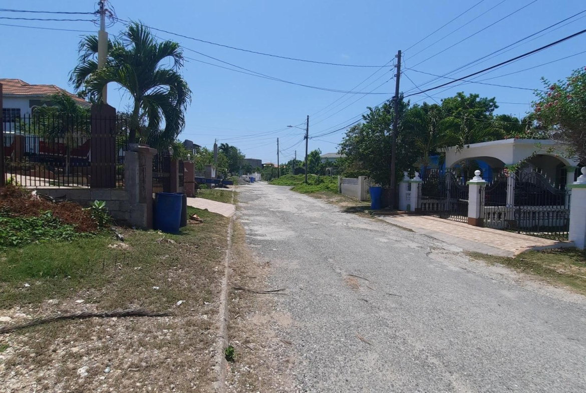 Fourth image of 170 Dolphin Drive in Old Harbour, St. Catherine, Jamaica - property is For Sale
