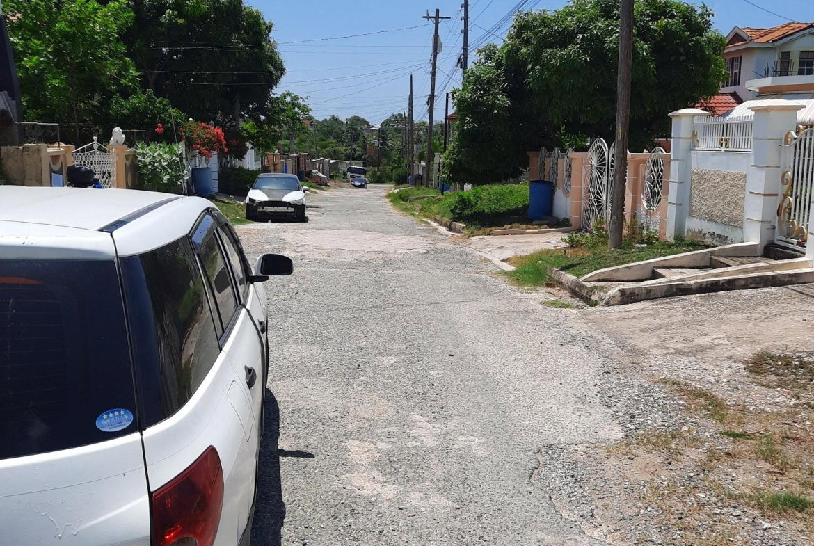 Fifth image of 170 Dolphin Drive in Old Harbour, St. Catherine, Jamaica - property is For Sale