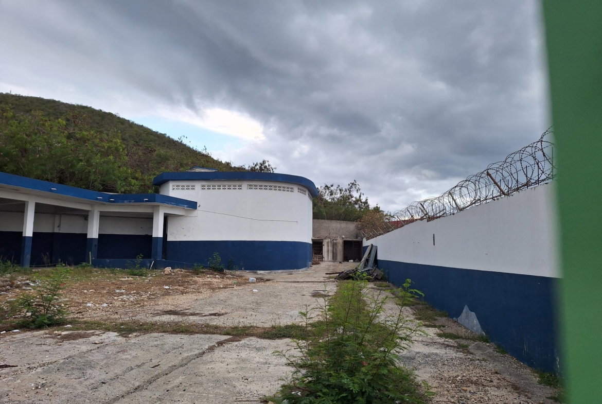 Third image of 16b-1 Congreve Park in Port Henderson, St. Catherine, Jamaica - property is For Rent