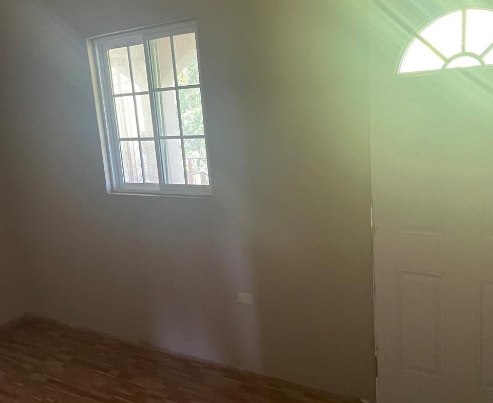 Sixth image of Grosmond, Santa Cruz in Santa Cruz, St. Elizabeth, Jamaica - property is For Rent