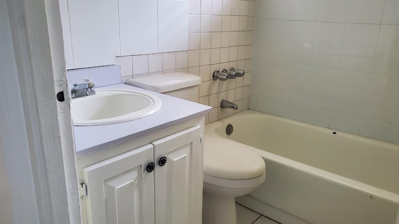 Seventh image of 16-2 Central Avenue, Kingston in Kingston 8, St. Andrew, Jamaica - property is For Rent