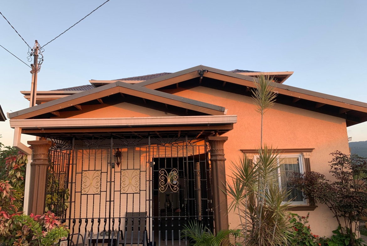 Second image of 381 Coconut Place in Montego Bay, St. James, Jamaica - property is For Rent
