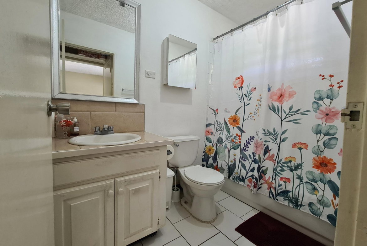 Tenth image of 15-9 Darlington Avenue in Kingston 8, St. Andrew, Jamaica - property is For Sale