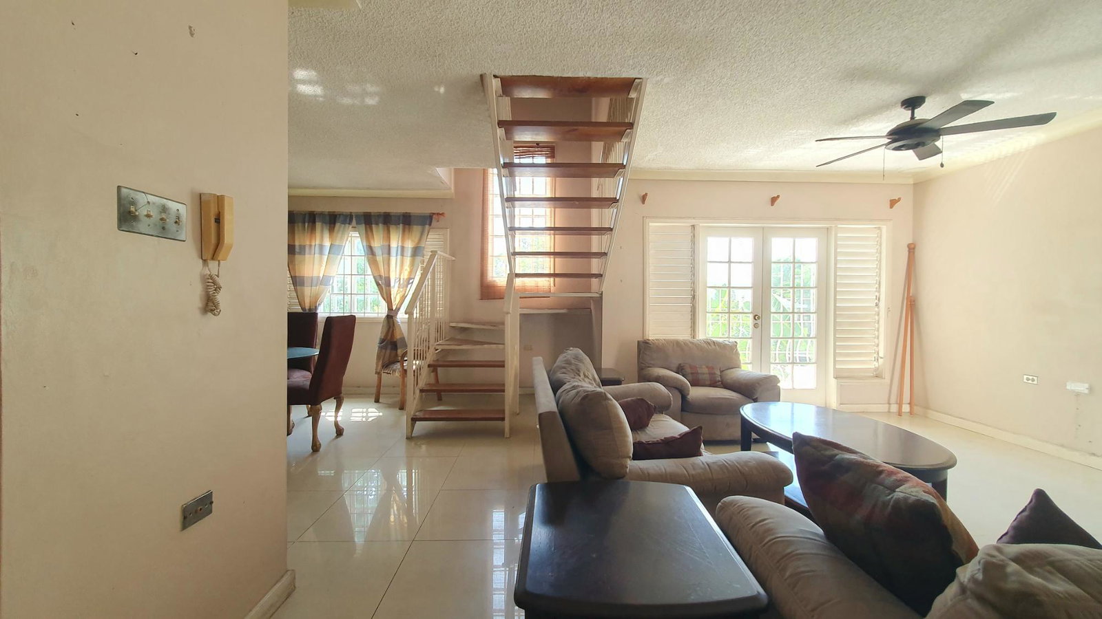 Charming-2-Bedroom-Apartment-for-Sale-in-Kingston-Jamaica Seventh image of 35b Upper Waterloo Road in Kingston 8, St. Andrew, Jamaica - property is For Sale