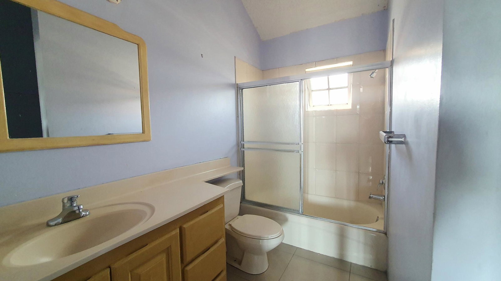 Charming-2-Bedroom-Apartment-for-Sale-in-Kingston-Jamaica Eleventh image of 35b Upper Waterloo Road in Kingston 8, St. Andrew, Jamaica - property is For Sale