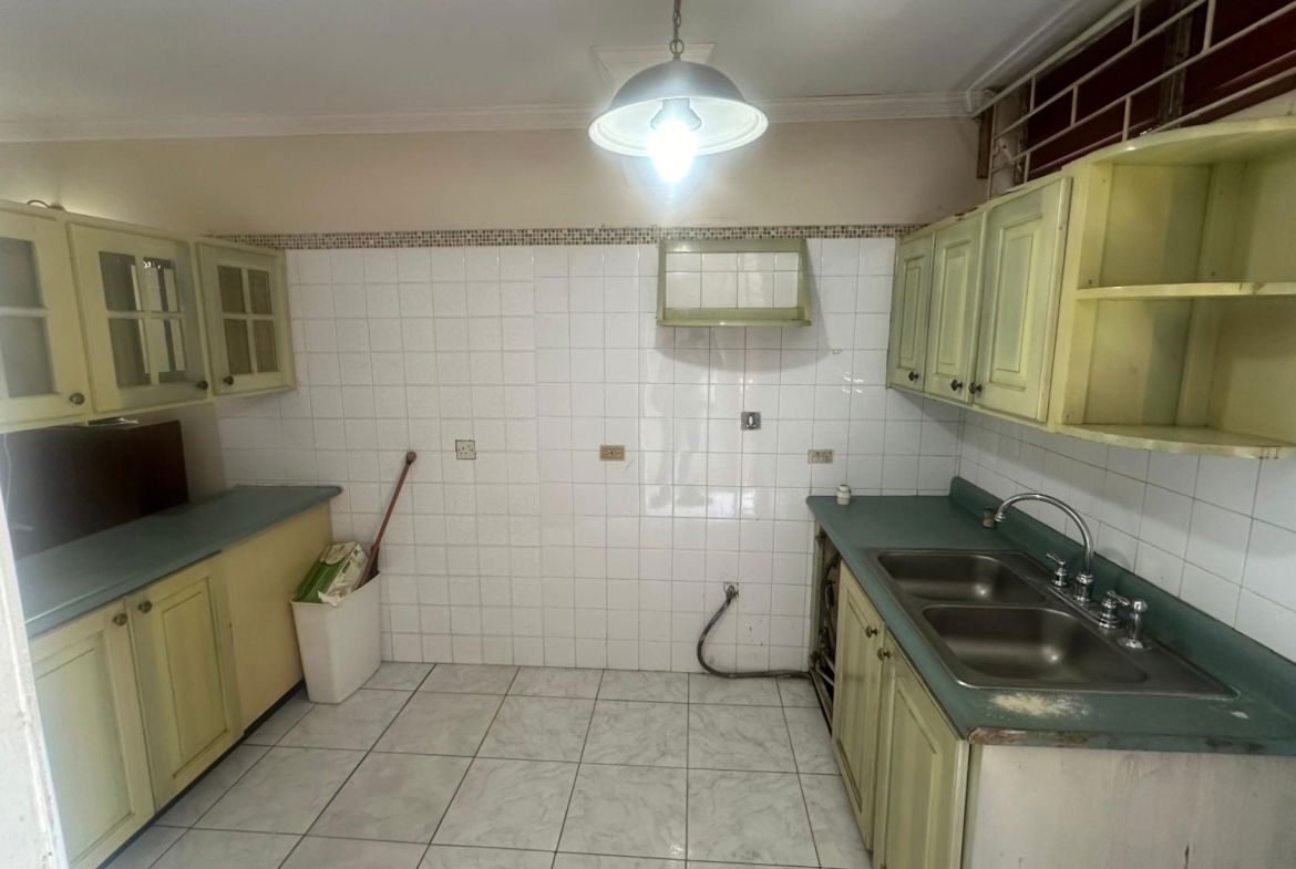 Eleventh image of 14-8 Upper Musgrave Avenue in Kingston 10, St. Andrew, Jamaica - property is For Sale