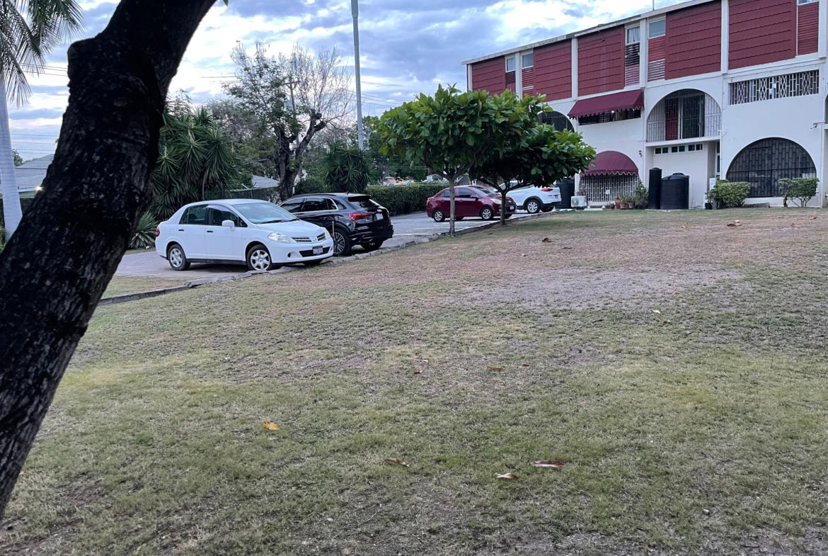 Sixteenth image of 14-8 Upper Musgrave Avenue in Kingston 10, St. Andrew, Jamaica - property is For Sale