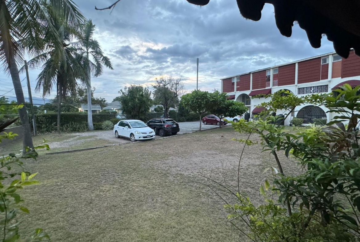 Nineteenth image of 14-8 Upper Musgrave Avenue in Kingston 10, St. Andrew, Jamaica - property is For Sale
