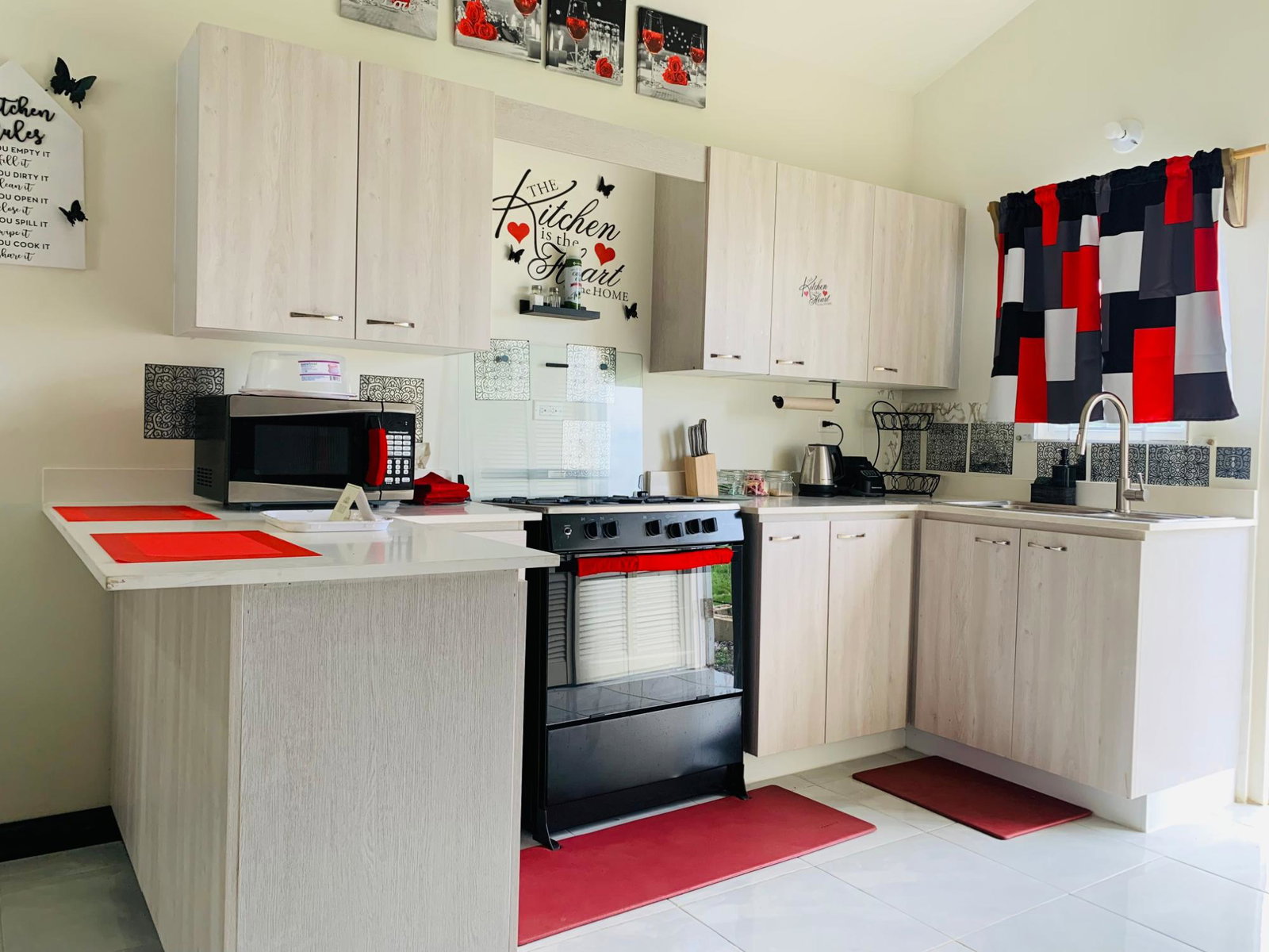 Charming-2-Bedroom-Bungalow-for-Rent-in-Camelot-Village-Jamaica Seventh image of 156 Camelot Village in Discovery Bay, St. Ann, Jamaica - property is For Rent
