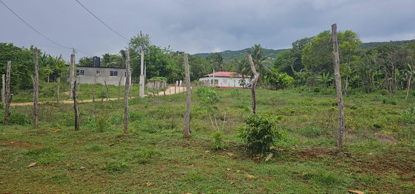 Twenty-First image of Park, Santa Cruz in Santa Cruz, St. Elizabeth, Jamaica - property is For Sale