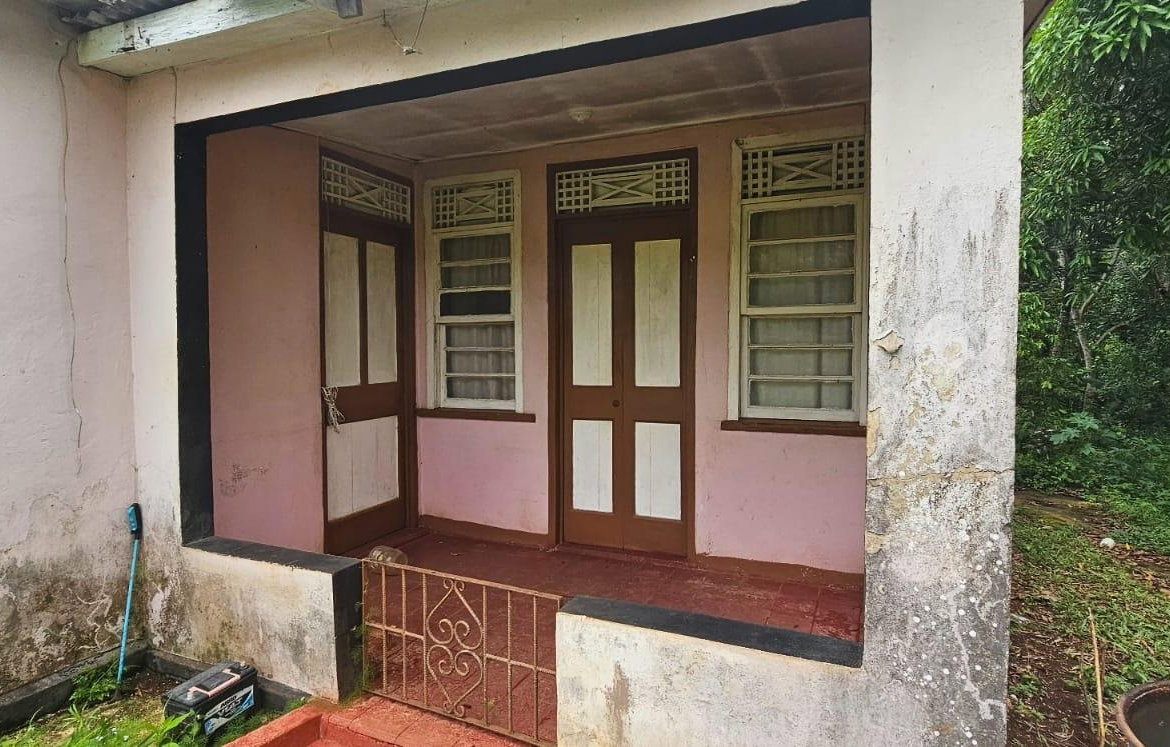 Fourth image of Park, Santa Cruz in Santa Cruz, St. Elizabeth, Jamaica - property is For Sale