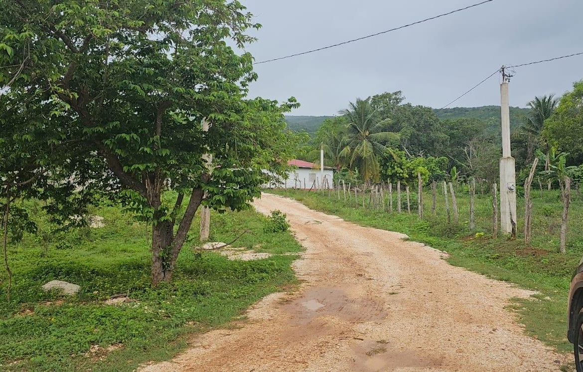 Seventh image of Park, Santa Cruz in Santa Cruz, St. Elizabeth, Jamaica - property is For Sale