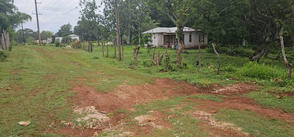 Ninth image of Park, Santa Cruz in Santa Cruz, St. Elizabeth, Jamaica - property is For Sale
