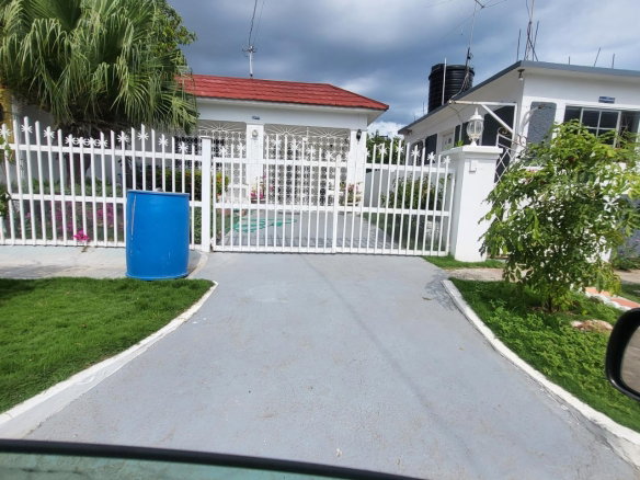 First image of 18-44 Place 7 West Aintree in Greater Portmore, St. Catherine, Jamaica - property is For Rent