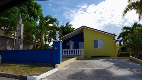 Second image of 625 Rhyne Park Village in Rose Hall, St. James, Jamaica - property is For Rent