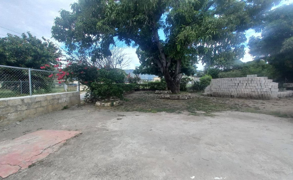 Eleventh image of 604 Gordon Avenue in Albion, St. Thomas, Jamaica - property is For Rent