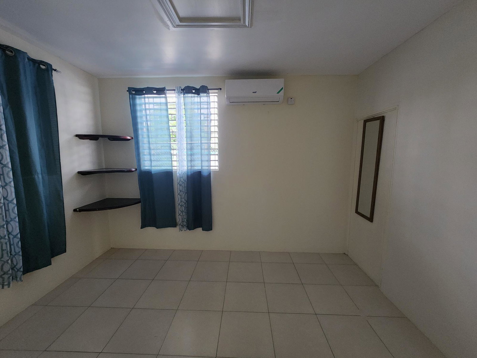 Twenty-First image of 10 Foster Davis Drive in Kingston 6, St. Andrew, Jamaica - property is For Rent