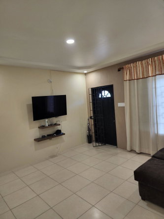 Fifth image of 10 Foster Davis Drive in Kingston 6, St. Andrew, Jamaica - property is For Rent