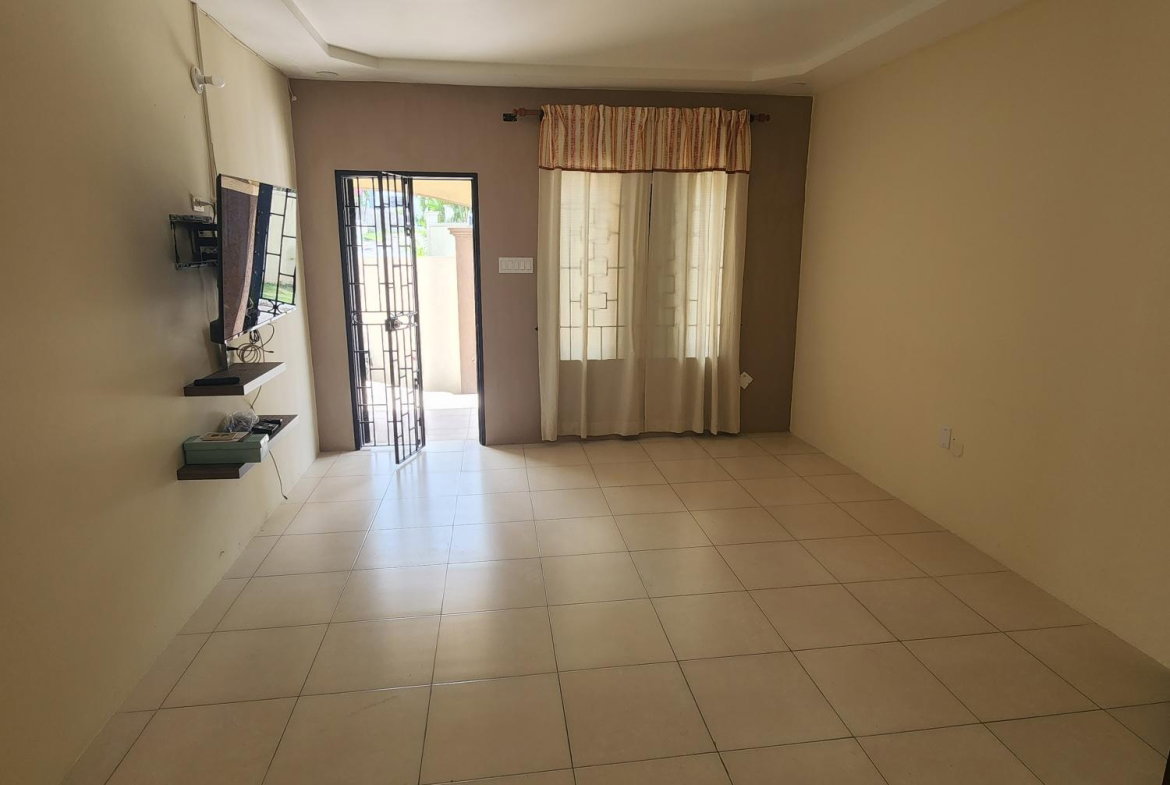 Eighth image of 10 Foster Davis Drive in Kingston 6, St. Andrew, Jamaica - property is For Rent