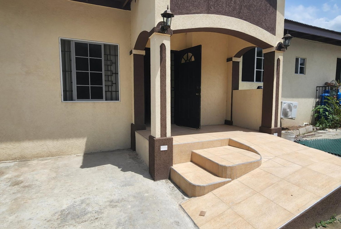 Tenth image of 10 Foster Davis Drive in Kingston 6, St. Andrew, Jamaica - property is For Rent