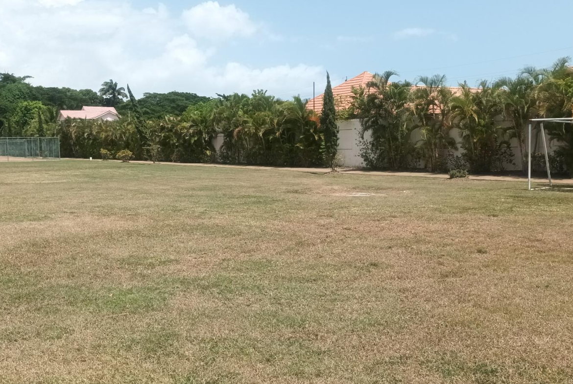 Fourth image of 124 Fred Couples Close, Cayma in Caymanas Estates, St. Catherine, Jamaica - property is For Rent