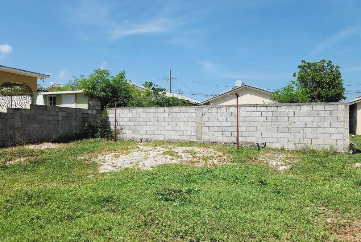 Eighteenth image of 2 Slate Close, Hellshire in Hellshire Heights, St. Catherine, Jamaica - property is For Rent