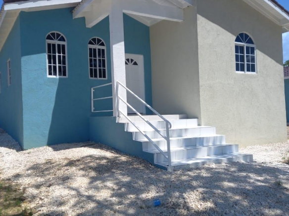 First image of 25 Brompton Manor in Black River, St. Elizabeth, Jamaica - property is For Sale
