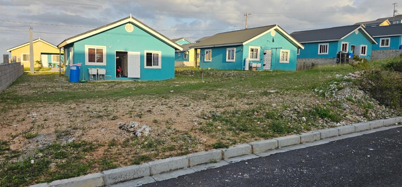 Charming-2-Bedroom-Home-for-Sale-in-Edmund-Ridge-Montego-Bay Ninth image of Edmund Ridge Montego Bay in Montego Bay, St. James, Jamaica - property is For Sale